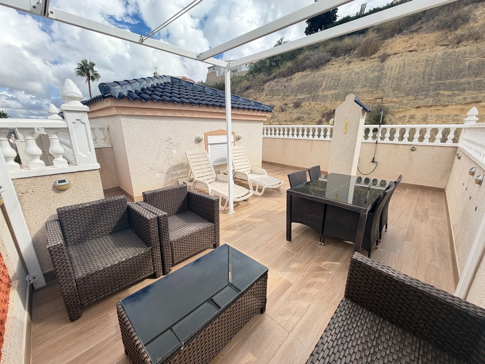 2-Bedroom Apartment in Almoradi - Image 3