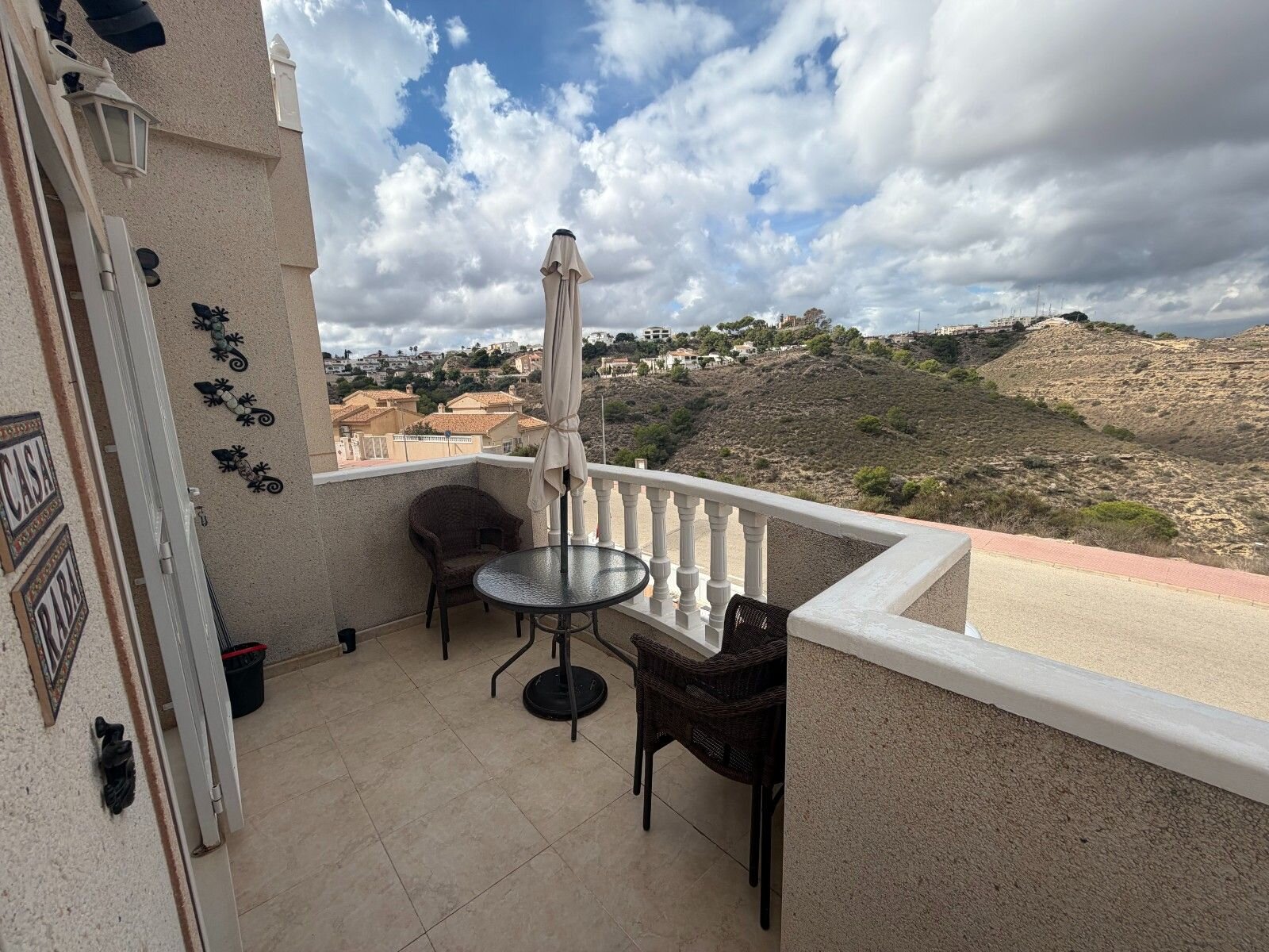 2-Bedroom Apartment in Almoradi - Image 8
