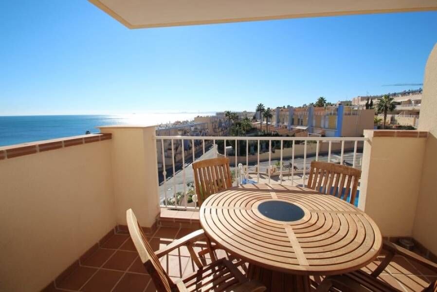 2-Bedroom Penthouse in Campoamor, Orihuela Costa - Image 7