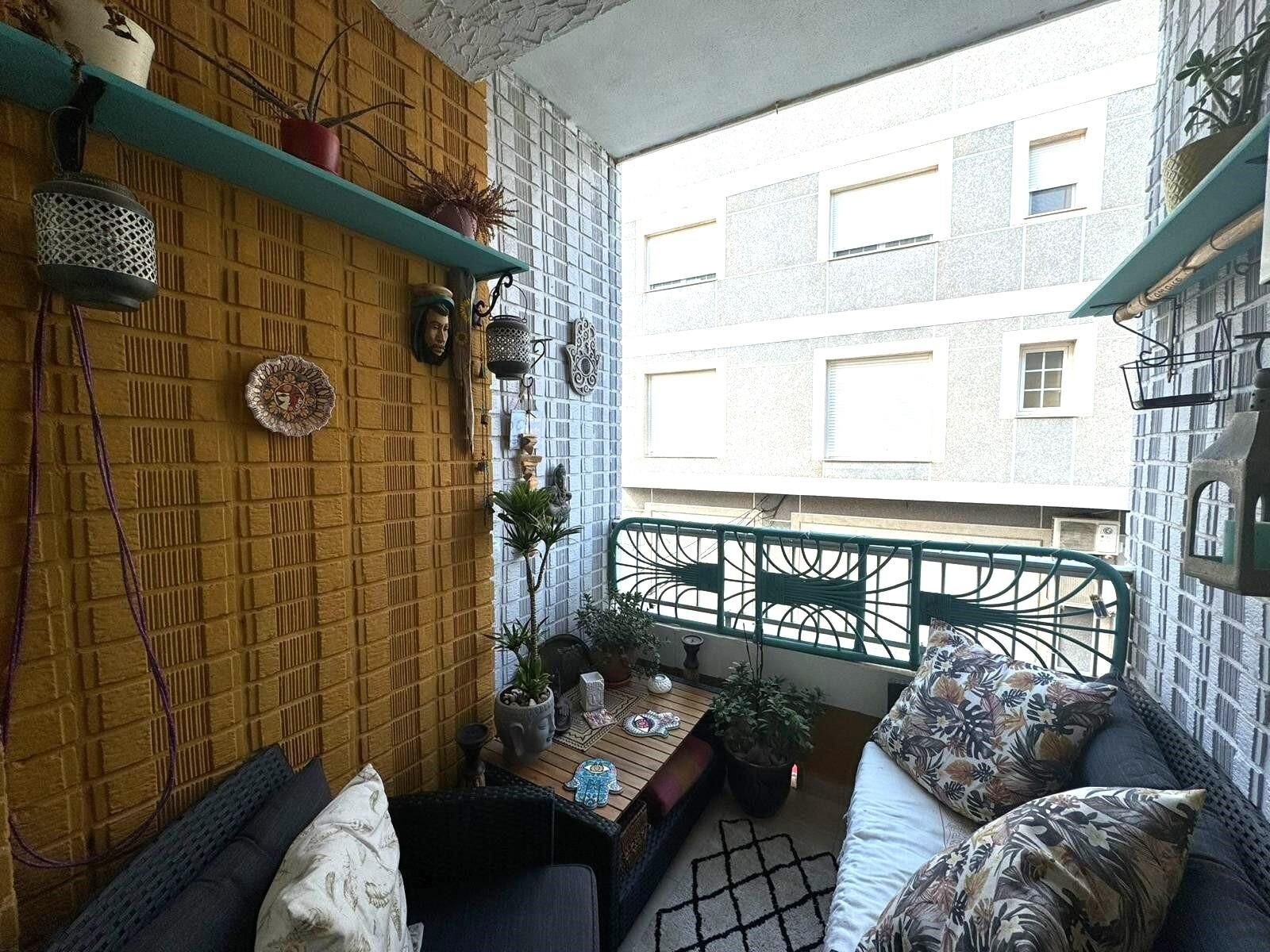 3-Bedroom Apartment in Centro, San Miguel de Salinas - Image 13