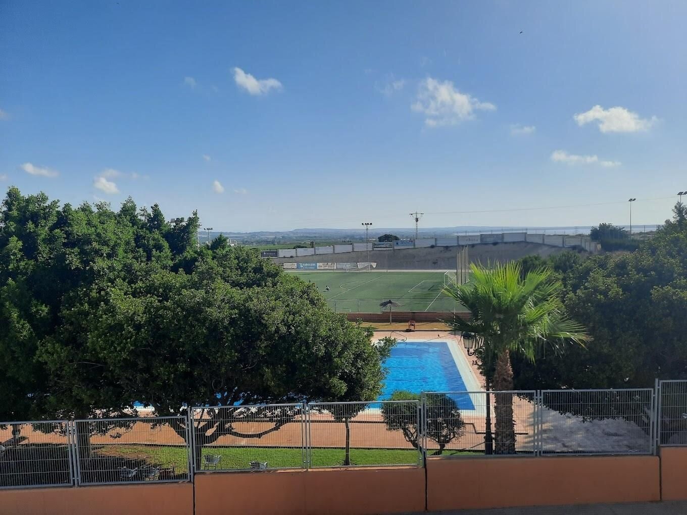 3-Bedroom Apartment in Centro, San Miguel de Salinas - Image 26