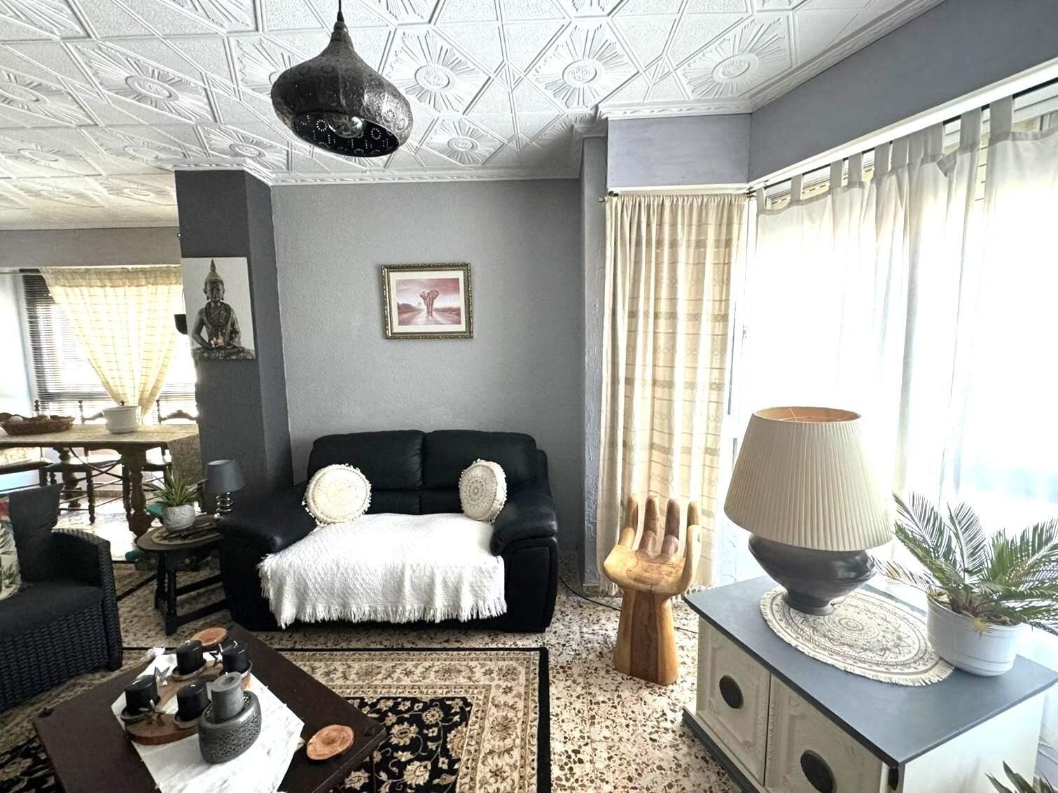 3-Bedroom Apartment in Centro, San Miguel de Salinas - Image 32