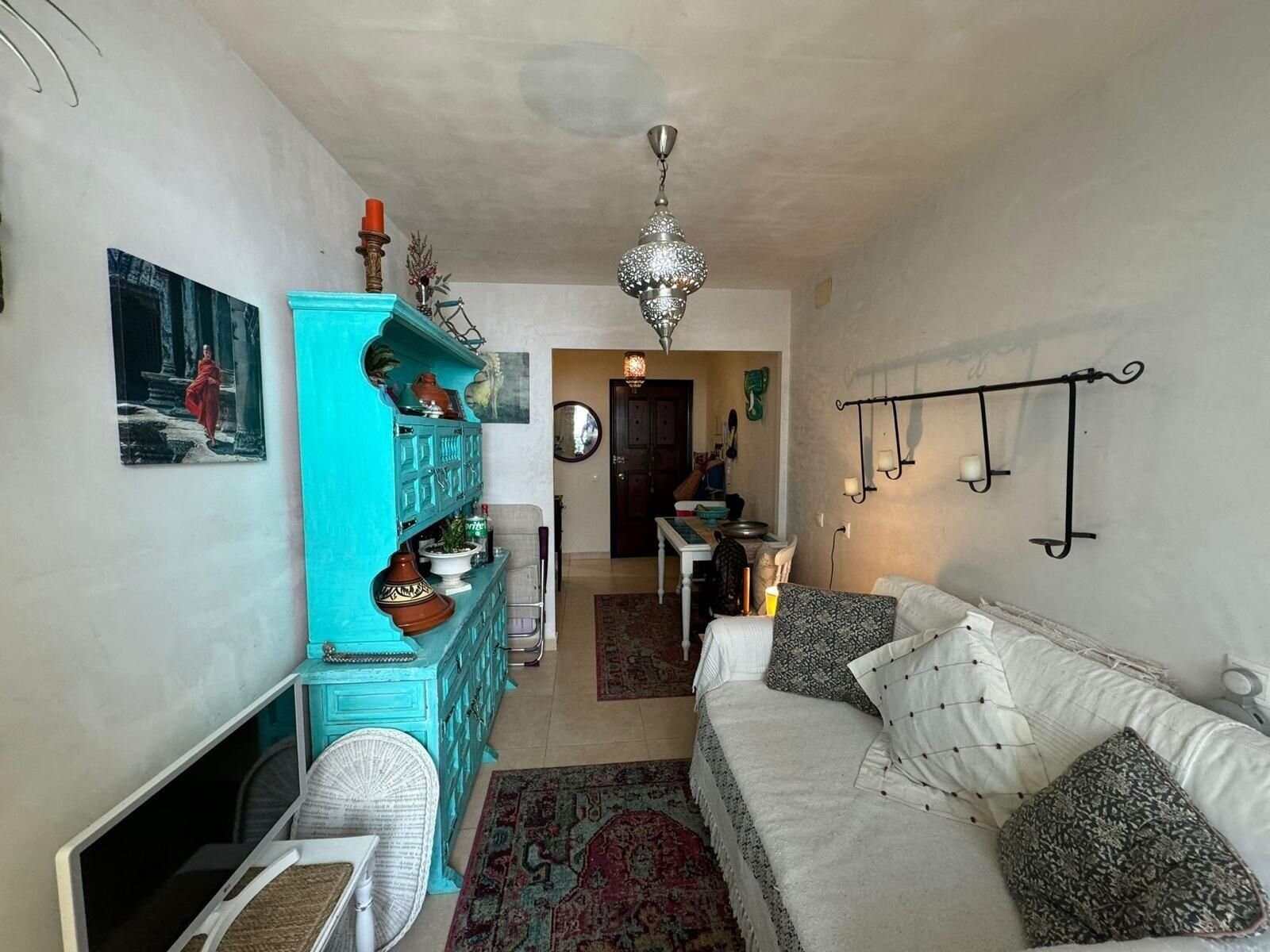 3-Bedroom Apartment in Centro, San Miguel de Salinas - Image 33