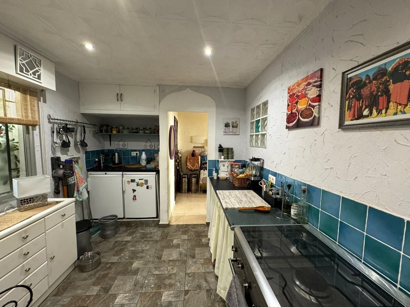 3-Bedroom Apartment in Centro, San Miguel de Salinas - Image 4