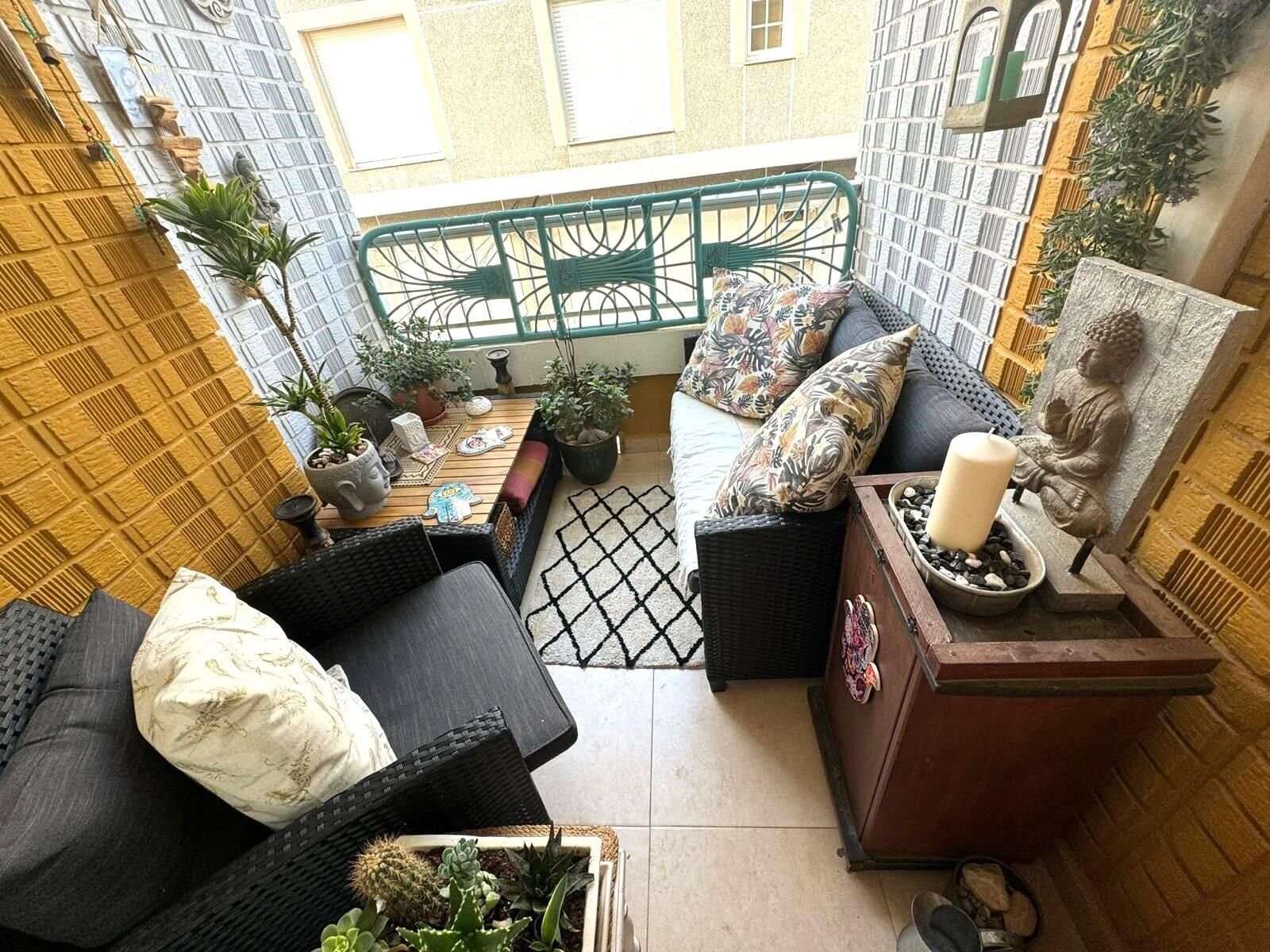 3-Bedroom Apartment in Centro, San Miguel de Salinas - Image 40