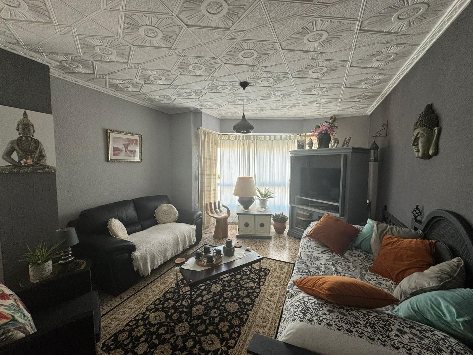 3-Bedroom Apartment in Centro, San Miguel de Salinas - Image 5