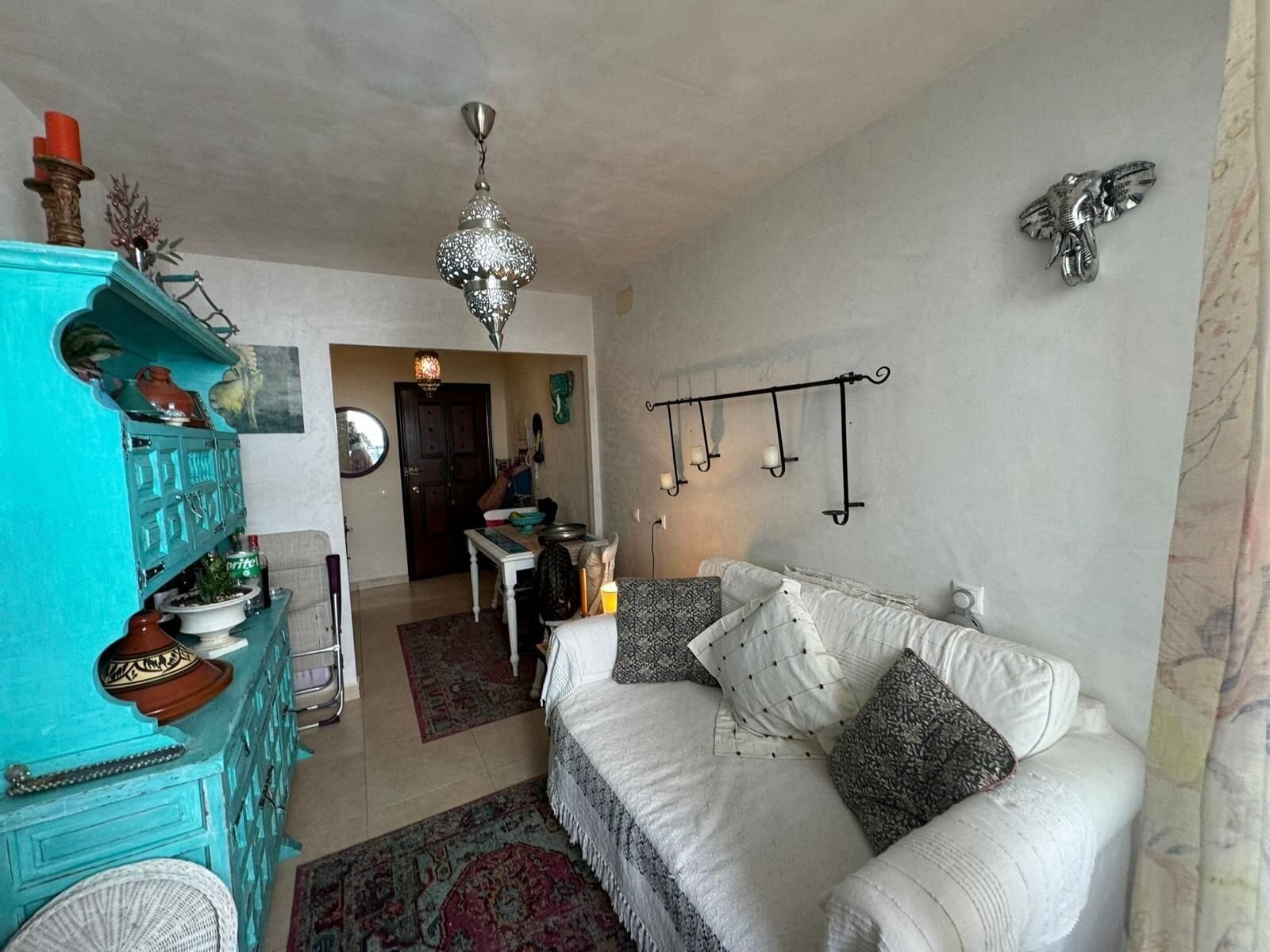 3-Bedroom Apartment in Centro, San Miguel de Salinas - Image 7