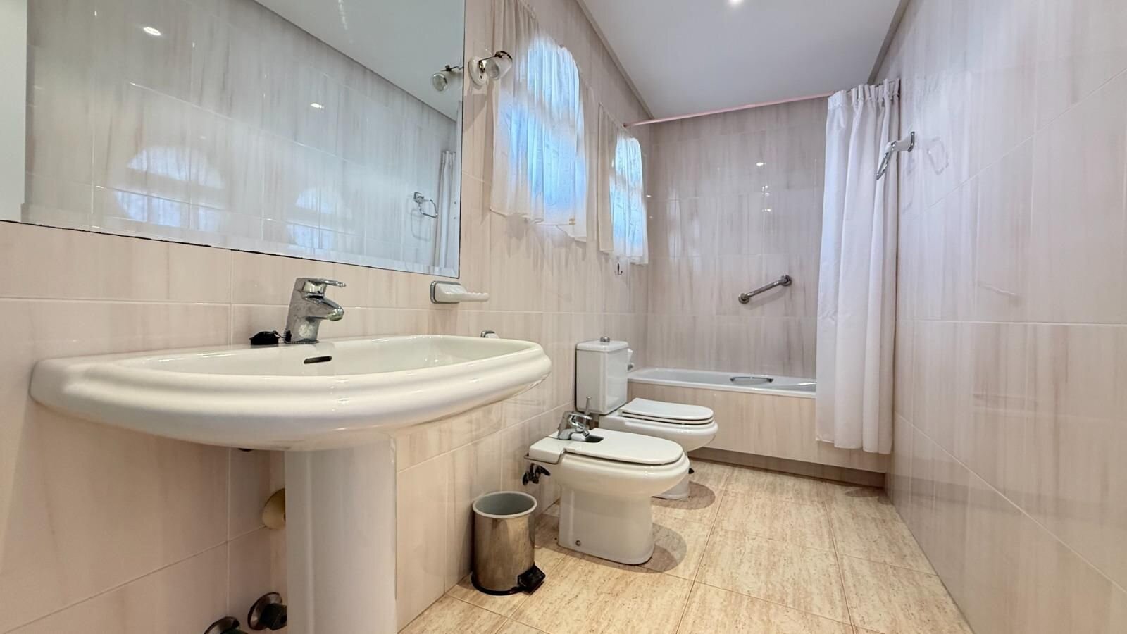 4-Bedroom Villa in Playa del Galán, La Manga del Mar Menor - Image 28