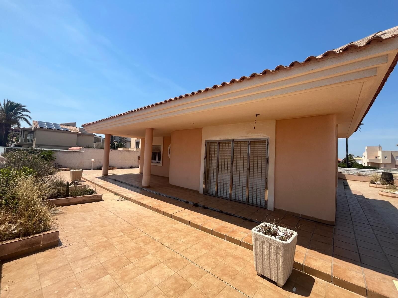 4-Bedroom Villa in Playa del Galán, La Manga del Mar Menor - Image 3