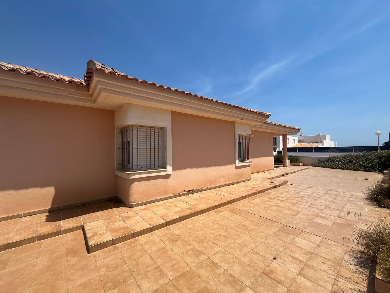 4-Bedroom Villa in Playa del Galán, La Manga del Mar Menor - Image 5