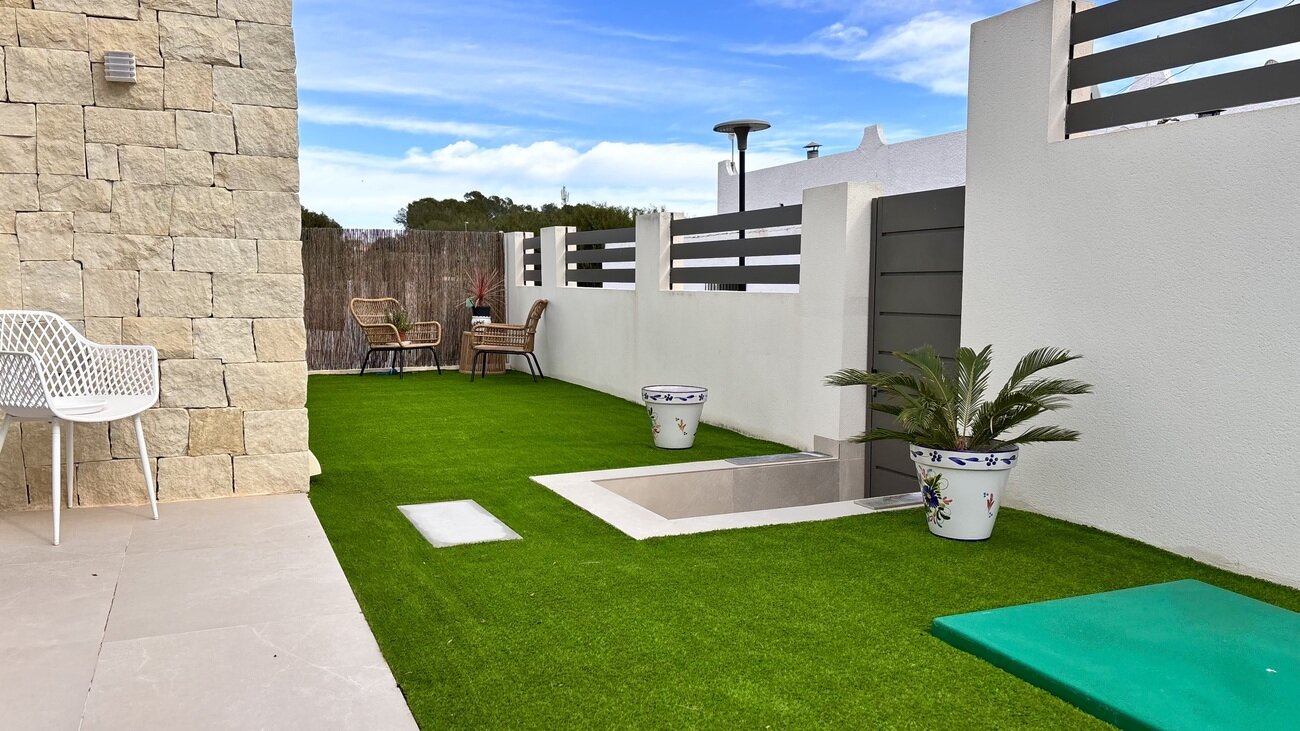 3-Bedroom Villa in Pueblo, San Miguel de Salinas - Image 4