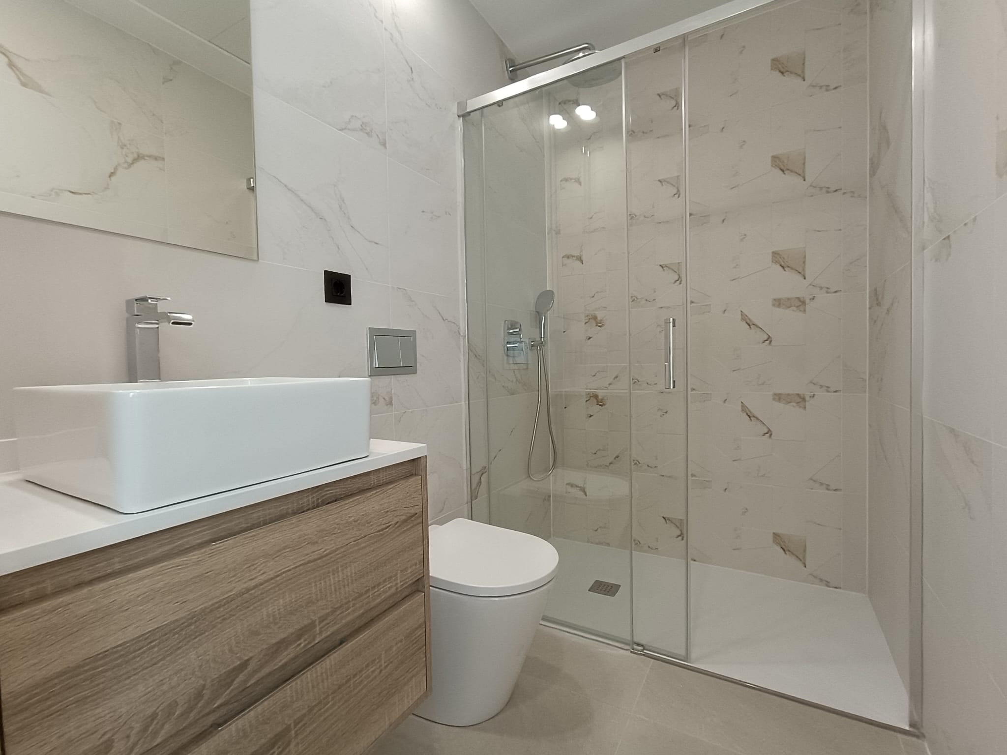 3-Bedroom Detached House in Benijófar - Image 9