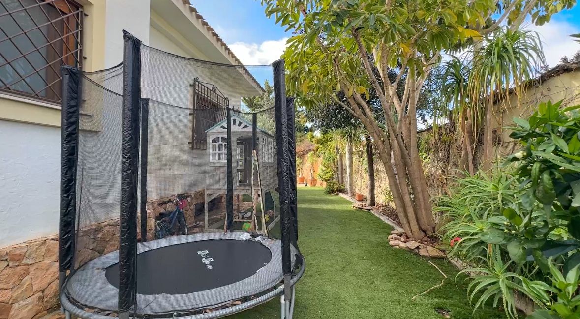 7-Bedroom Villa in Campoamor, Orihuela Costa - Image 14