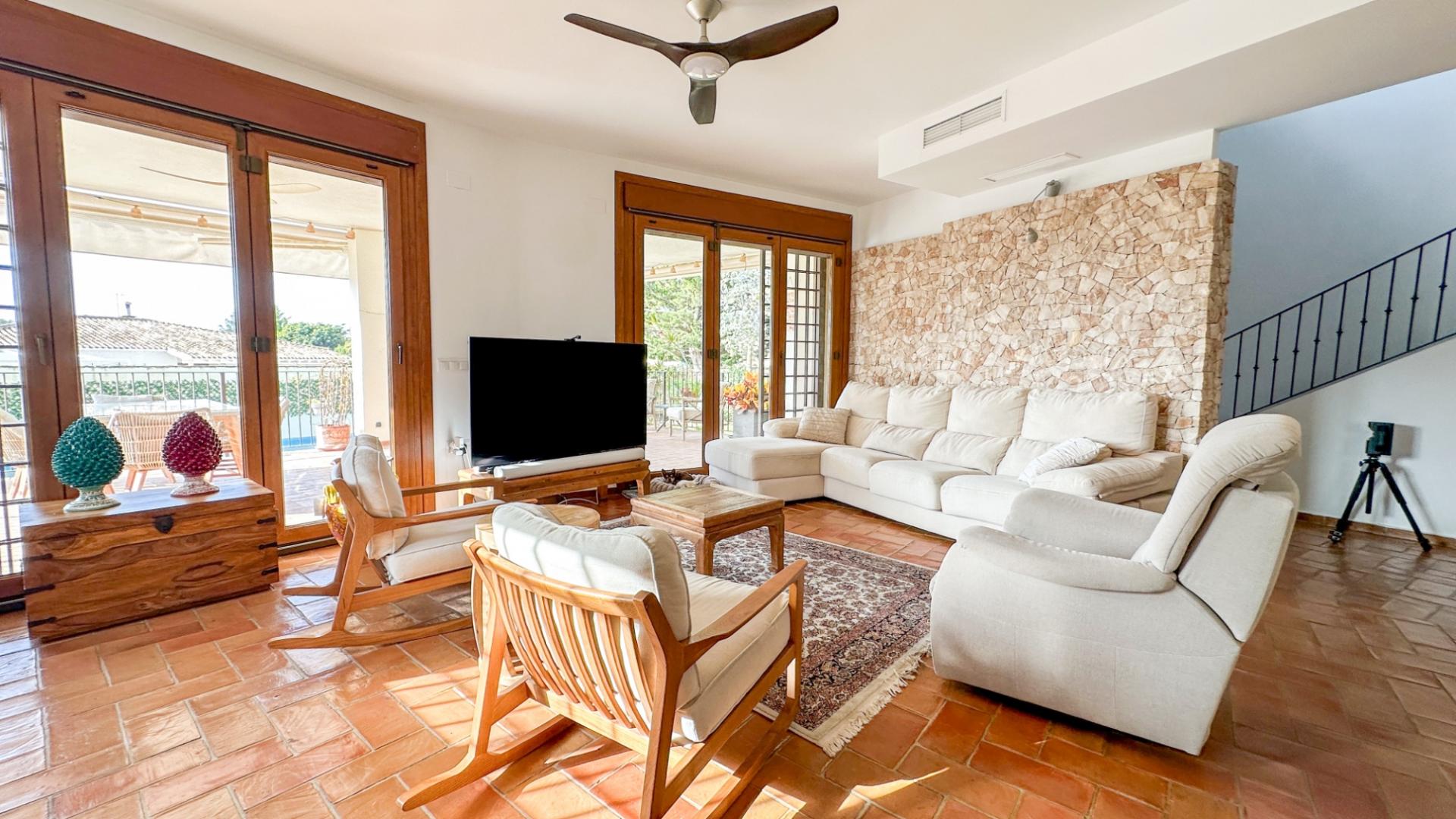 7-Bedroom Villa in Campoamor, Orihuela Costa - Image 19