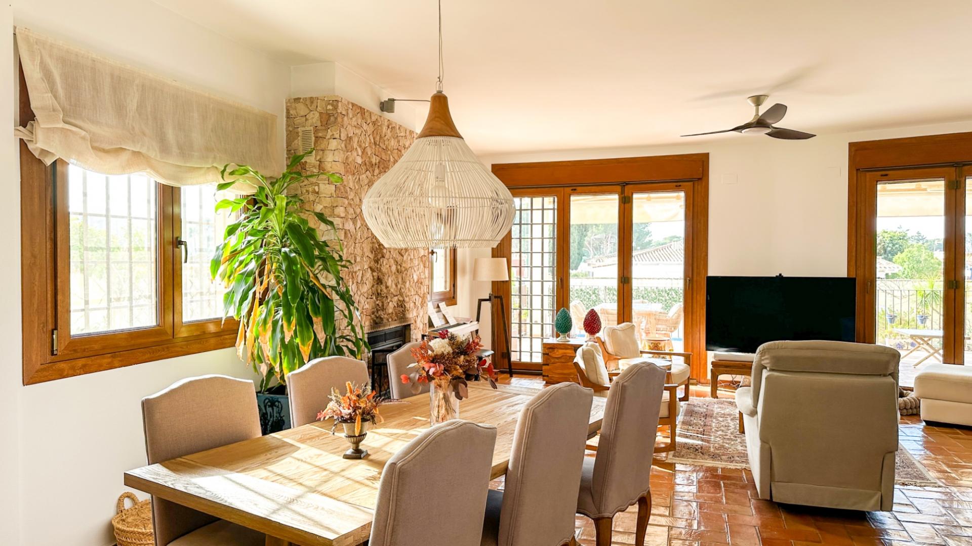 7-Bedroom Villa in Campoamor, Orihuela Costa - Image 26