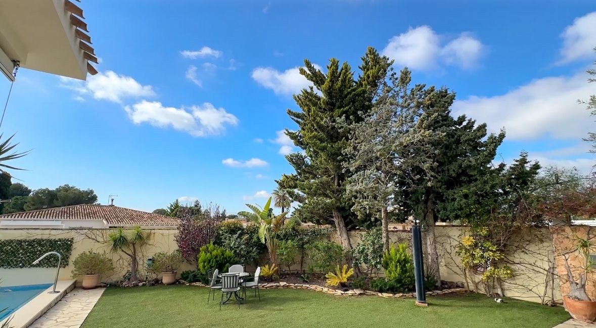 7-Bedroom Villa in Campoamor, Orihuela Costa - Image 3