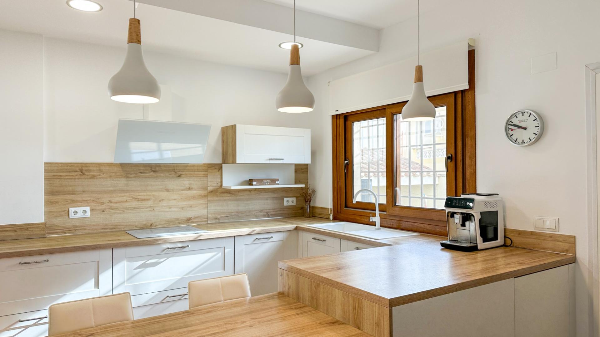 7-Bedroom Villa in Campoamor, Orihuela Costa - Image 35