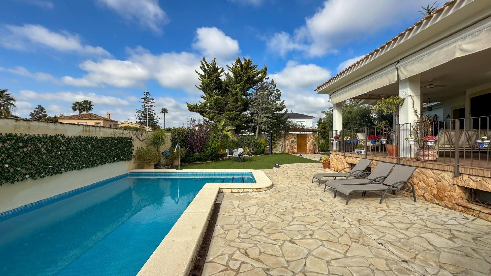7-Bedroom Villa in Campoamor, Orihuela Costa - Image 4