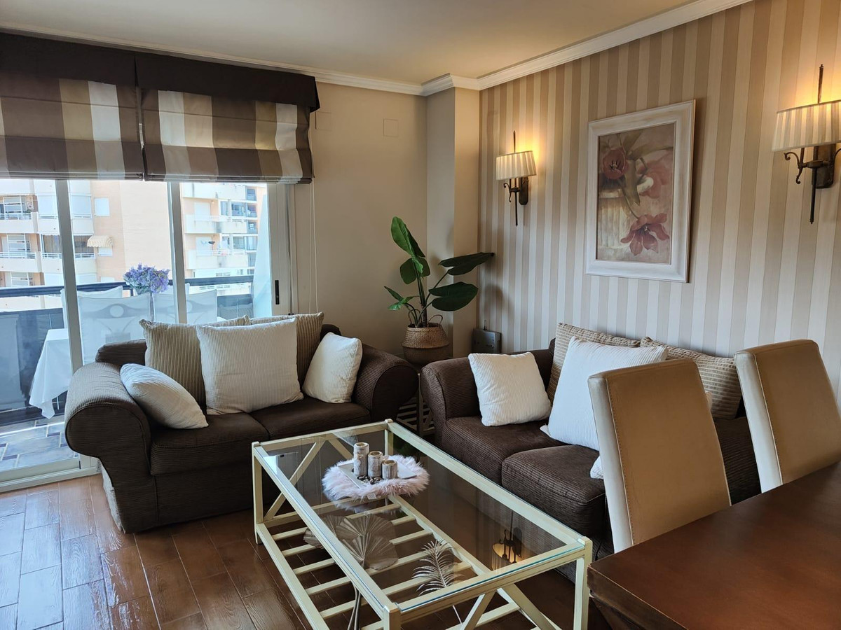 2-Bedroom Middle Floor Apartment in  Villajoyosa | Sunny ... - Image 10