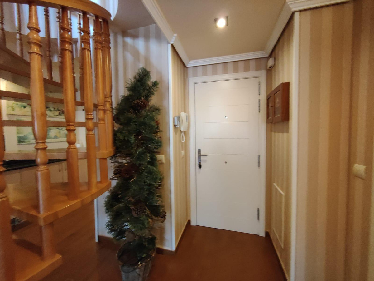 2-Bedroom Middle Floor Apartment in  Villajoyosa | Sunny ... - Image 15