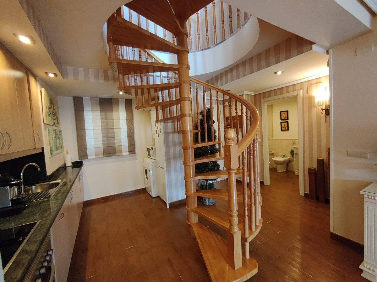 2-Bedroom Middle Floor Apartment in  Villajoyosa | Sunny ... - Image 18