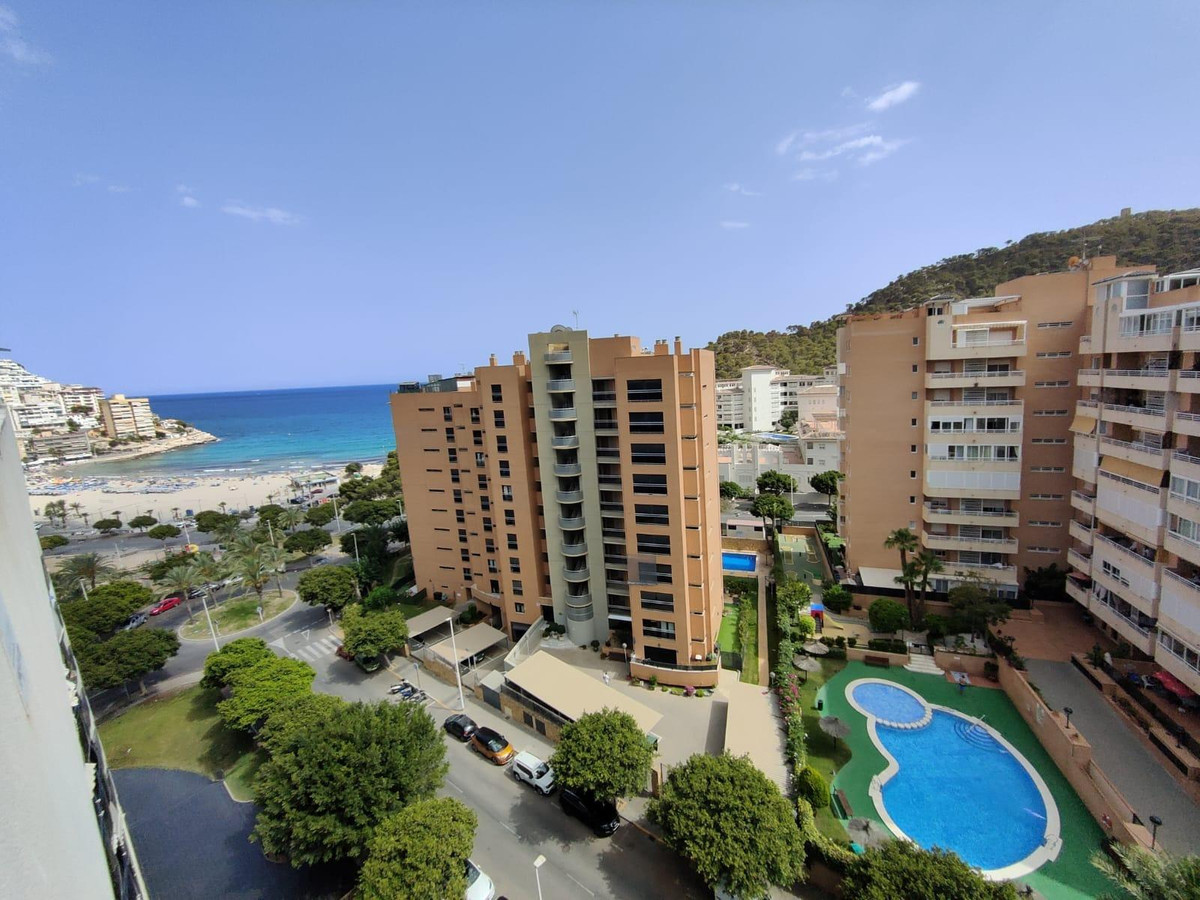 2-Bedroom Middle Floor Apartment in  Villajoyosa | Sunny ... - Image 2