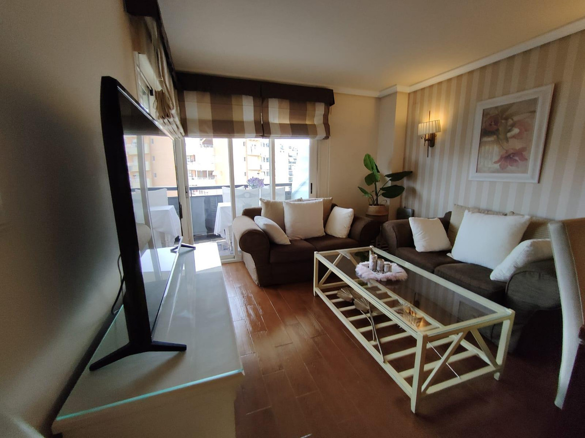 2-Bedroom Middle Floor Apartment in  Villajoyosa | Sunny ... - Image 9