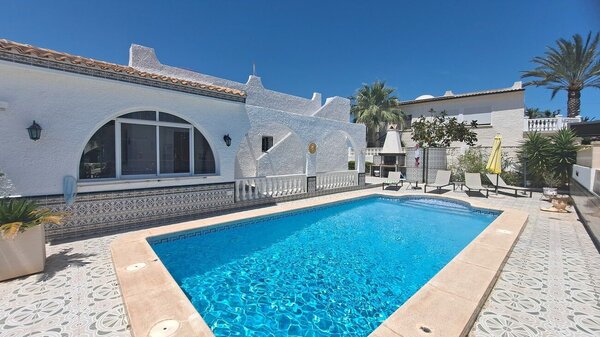 Villa de 3 Chambres à Lomas de Cabo Roig, Orihuela Costa