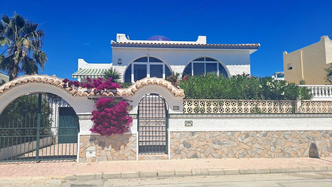 Willa z 3 Sypialniami w Lomas de Cabo Roig, Orihuela Costa - Image 2