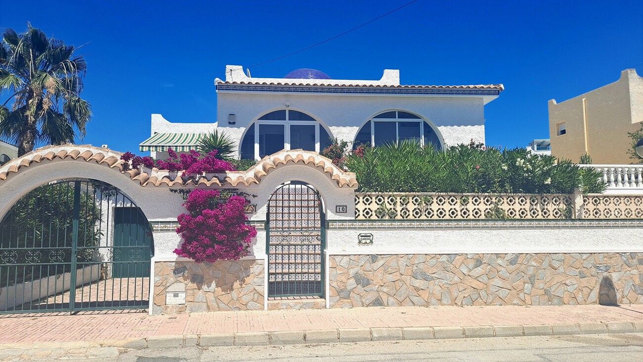 Willa z 3 Sypialniami w Pueblo 9, San Miguel de Salinas - Image 1