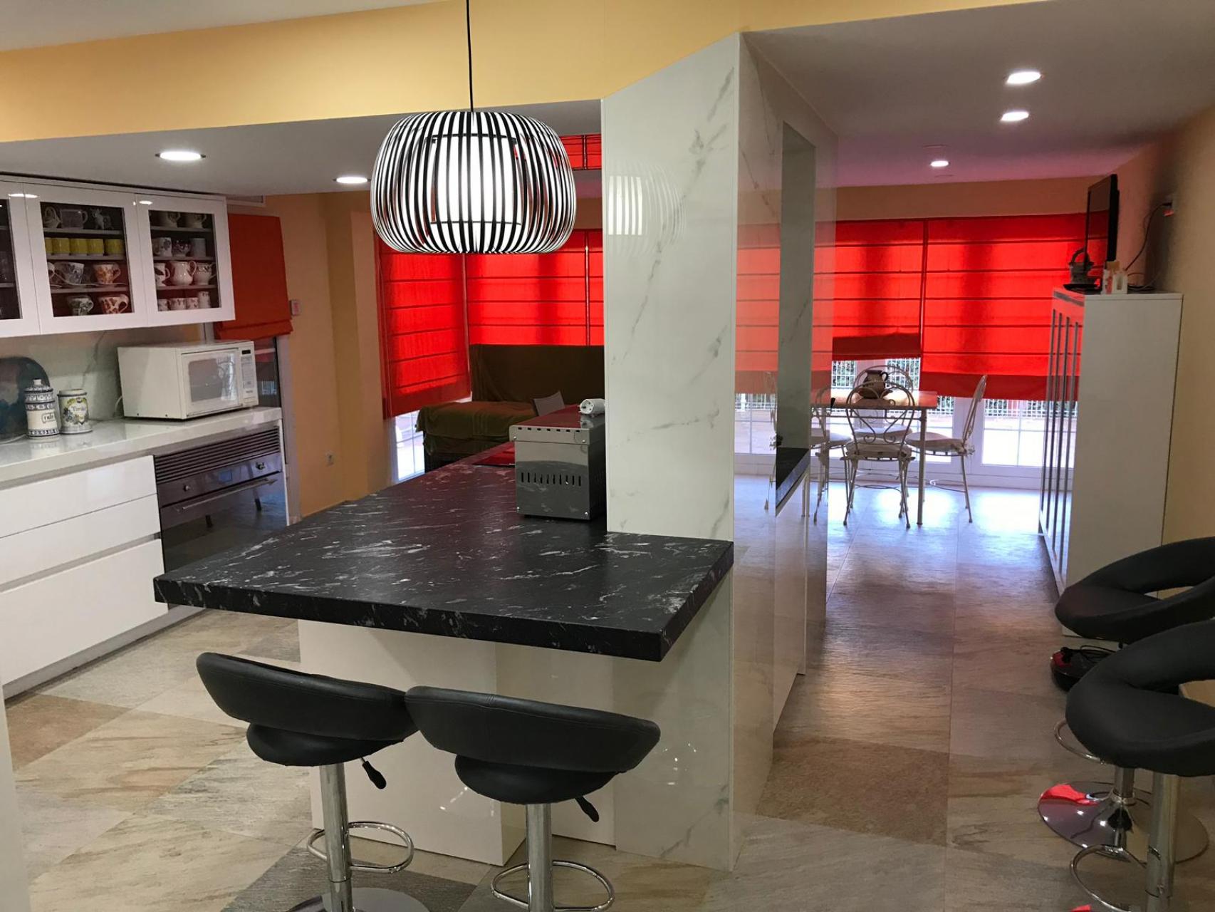 6-Bedroom Villa in Cabo Roig - Image 14