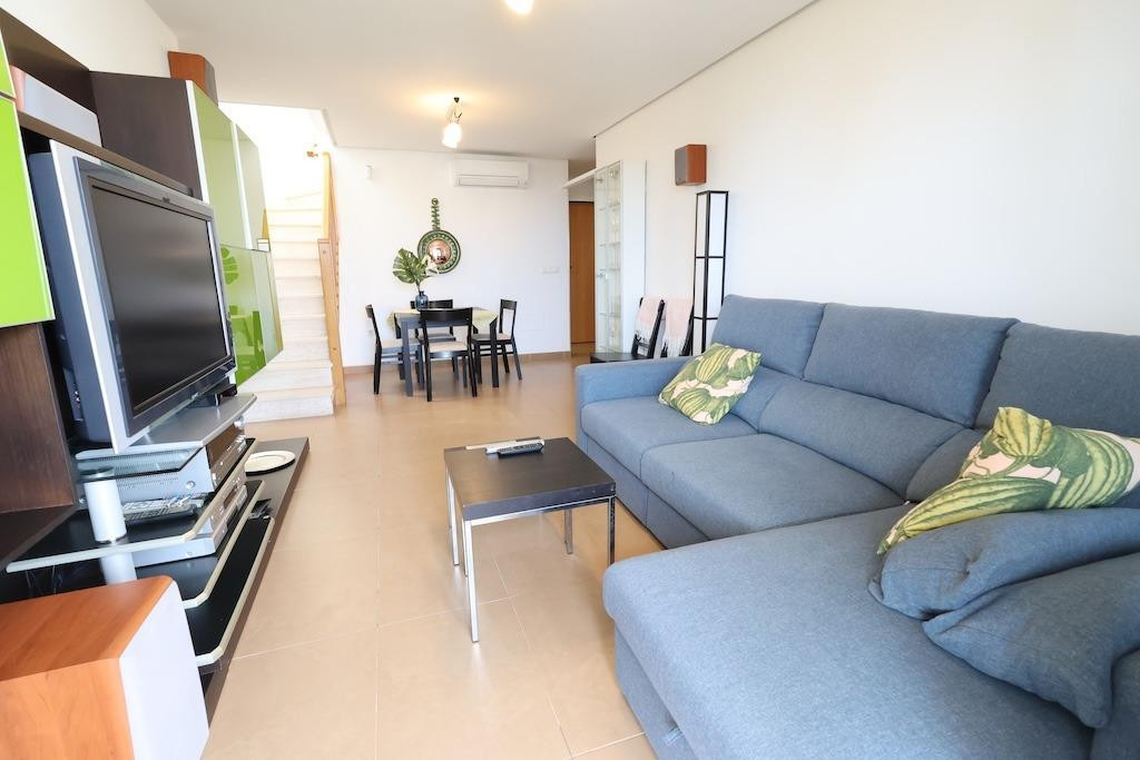 3-Bedroom Penthouse Apartment in Mil Palmeras, Pilar de l... - Image 11