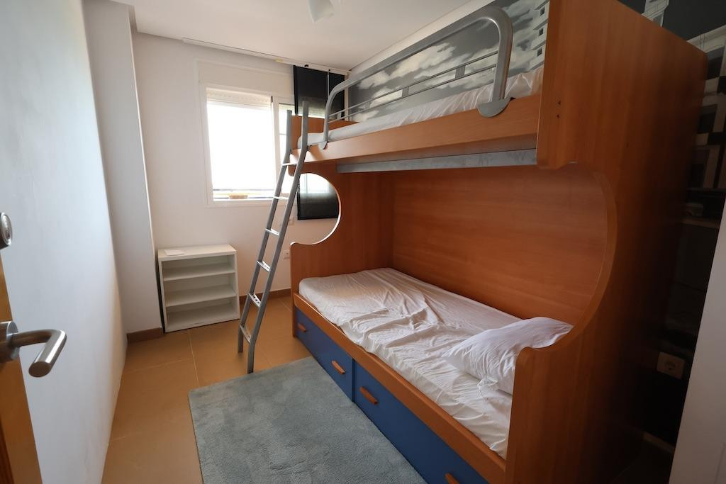 3-Bedroom Penthouse Apartment in Mil Palmeras, Pilar de l... - Image 16