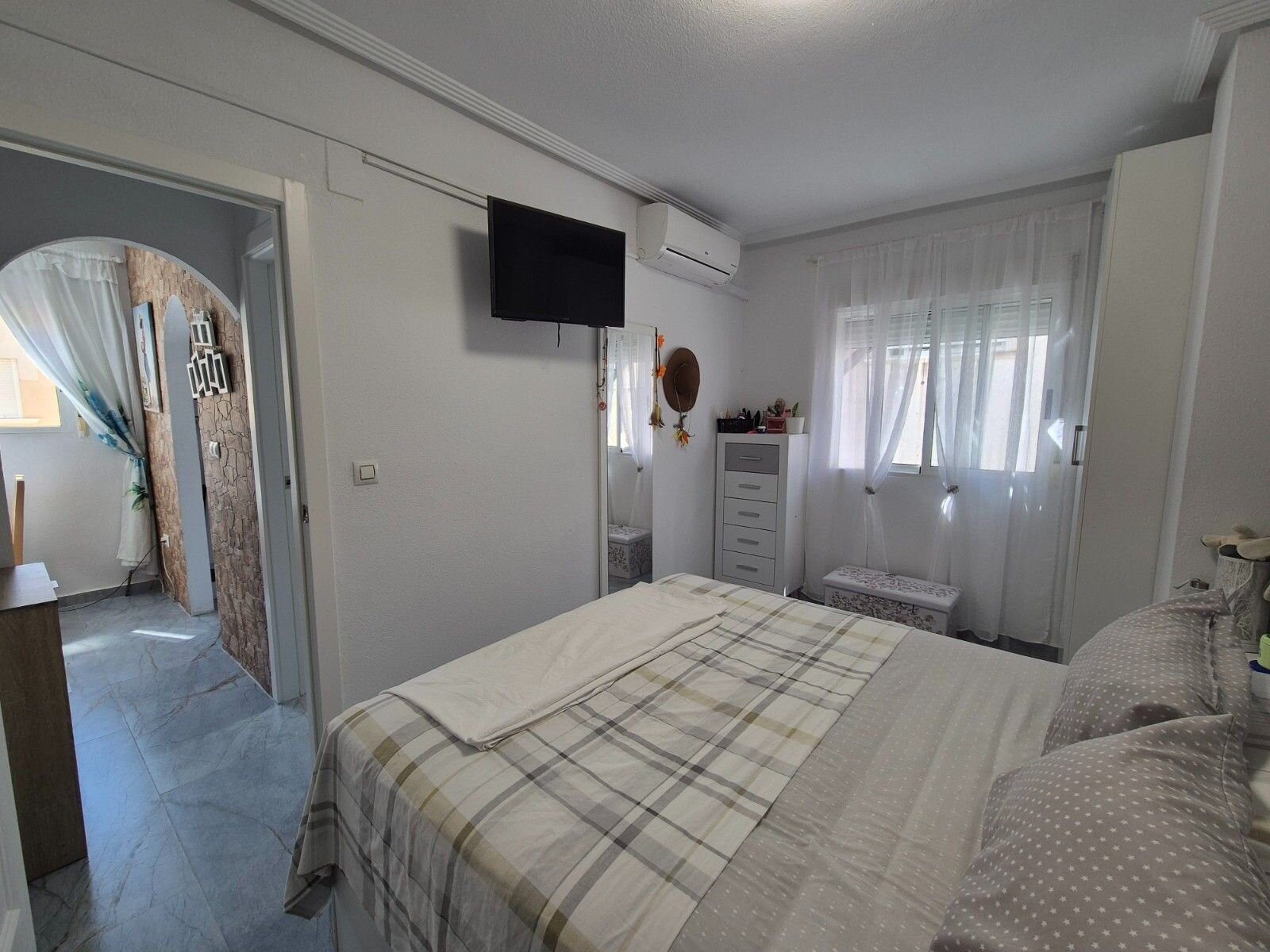 Bungalow de 2 Chambres à Centro, Torrevieja - Image 14