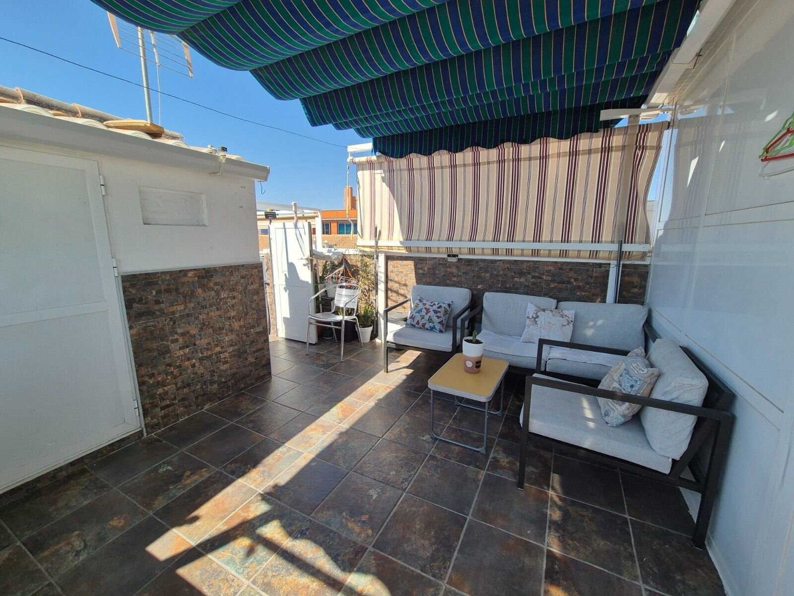Bungalow de 2 Chambres à Centro, Torrevieja - Image 24