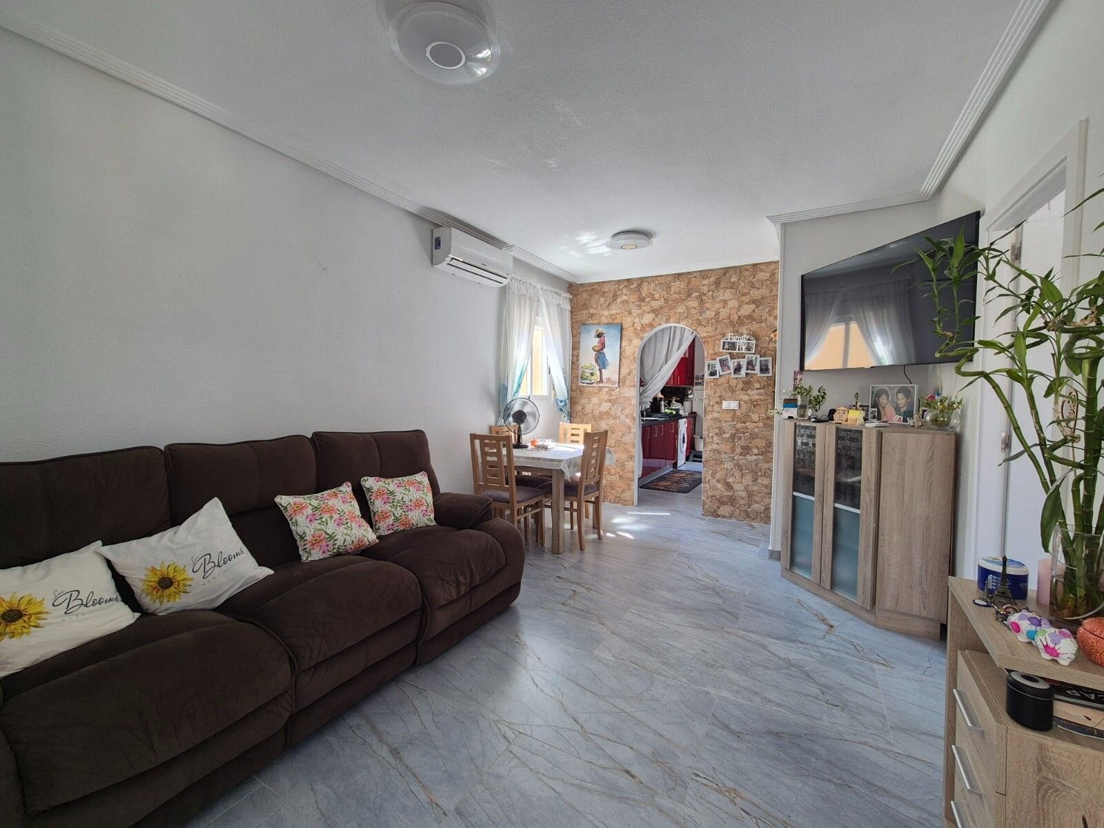 Bungalow de 2 Chambres à Centro, Torrevieja - Image 3