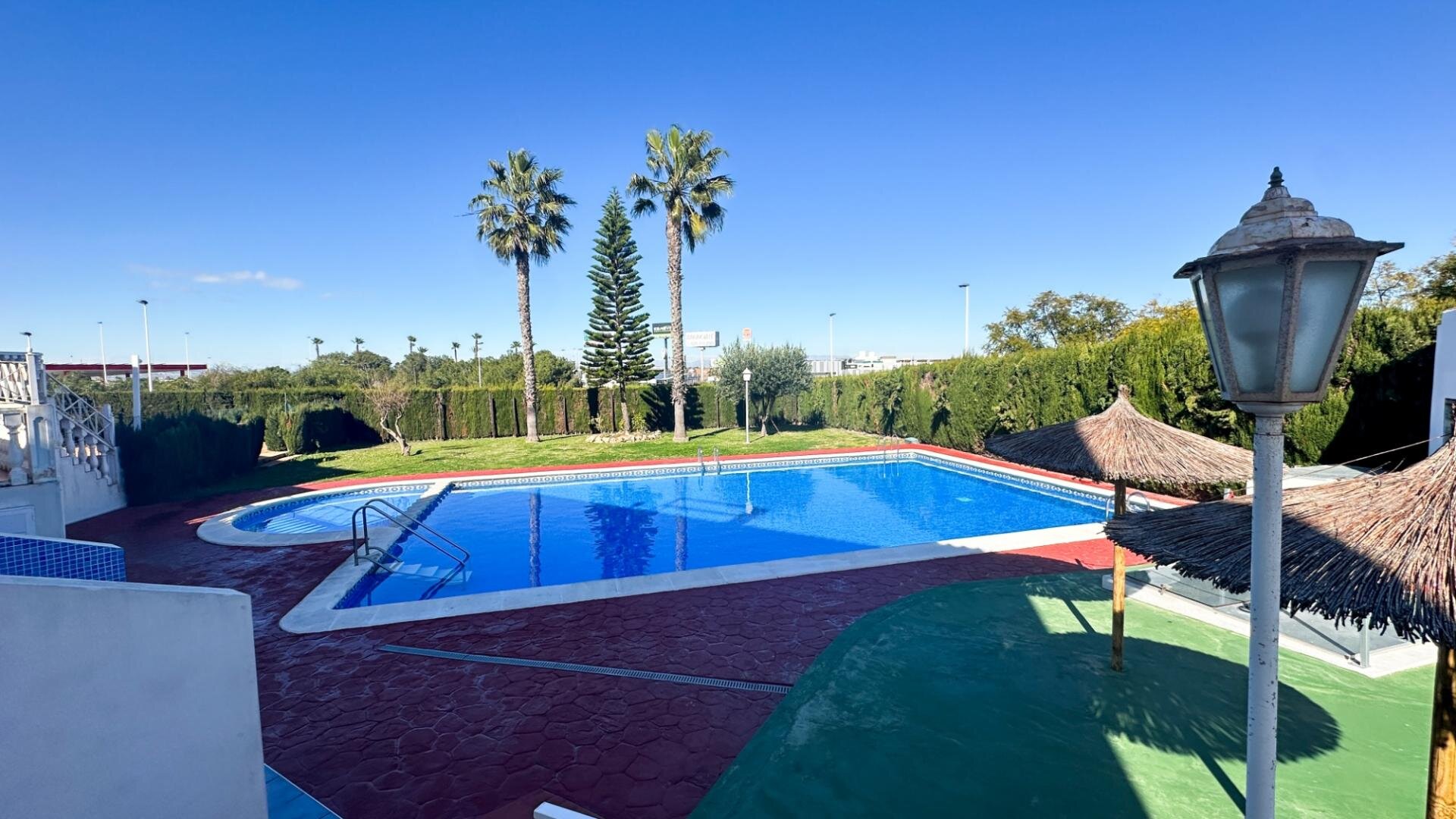 Bungalow de 2 Chambres à Centro, Torrevieja - Image 31