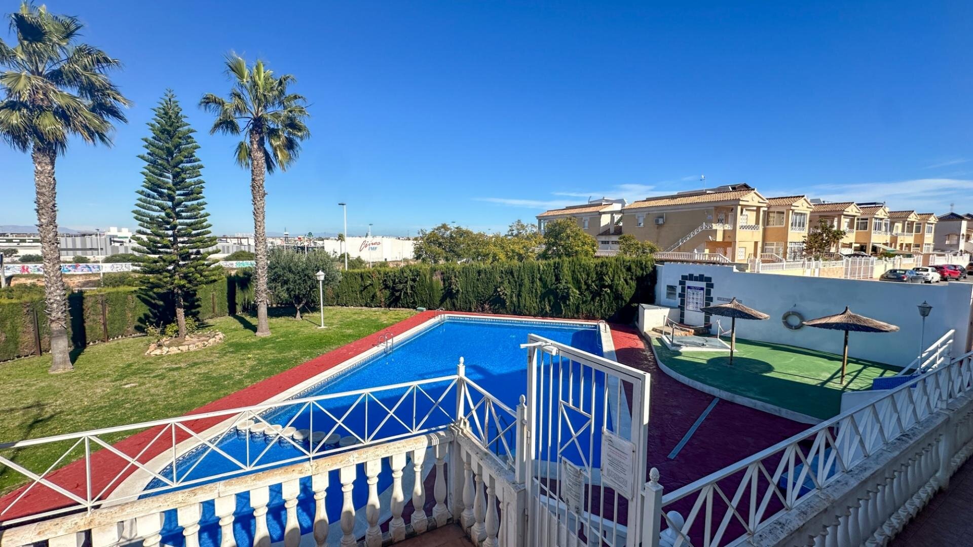 Bungalow de 2 Chambres à Centro, Torrevieja - Image 32