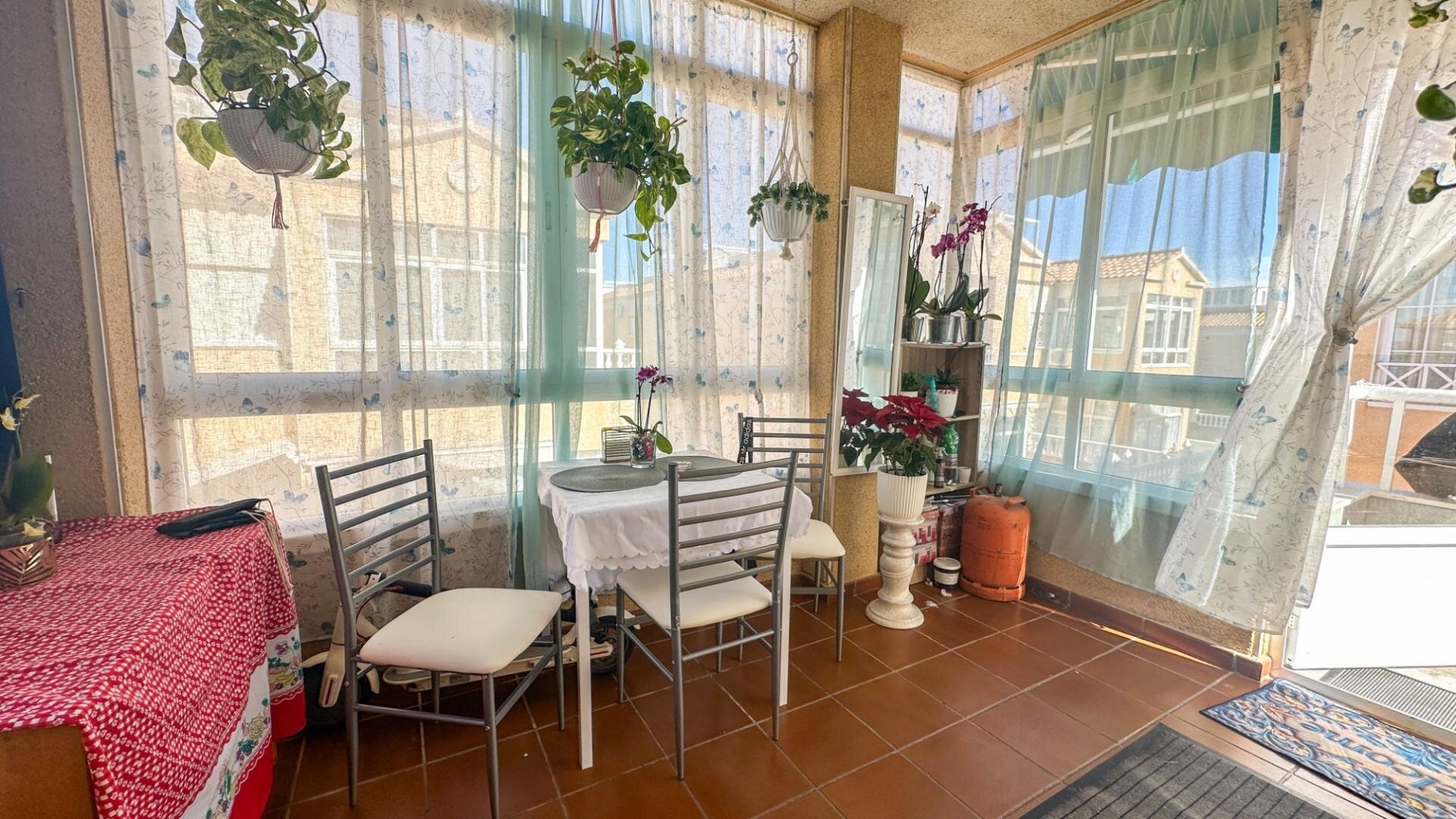 Bungalow de 2 Chambres à Centro, Torrevieja - Image 6