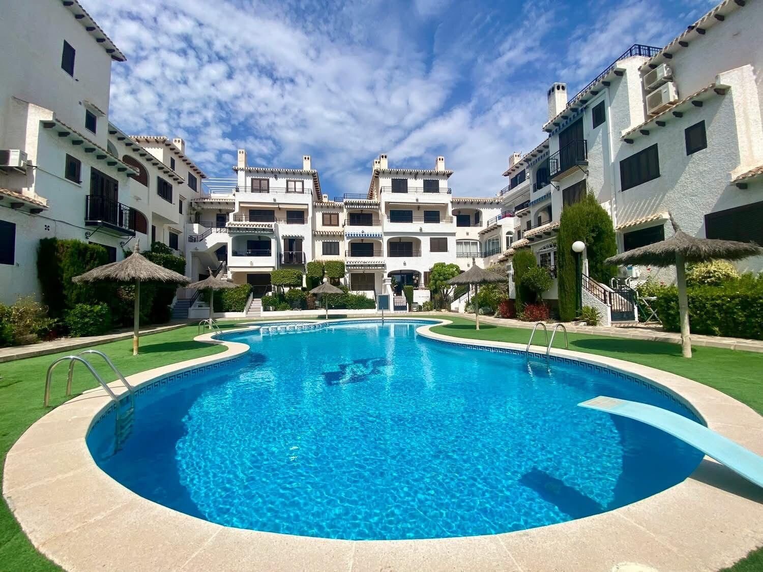 2-Bedroom Apartment in Cabo Roig, Cabo Roig - Image 2