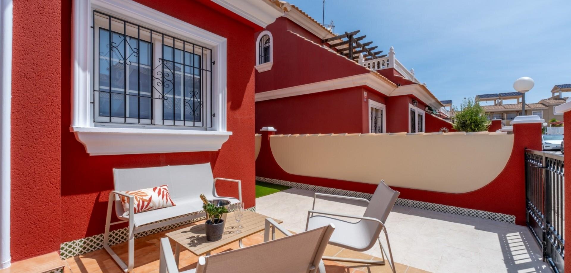 3-Bedroom Villa in Pau 8, Orihuela Costa - Image 10