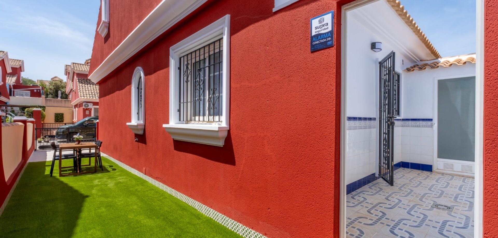 3-Bedroom Villa in Pau 8, Orihuela Costa - Image 12