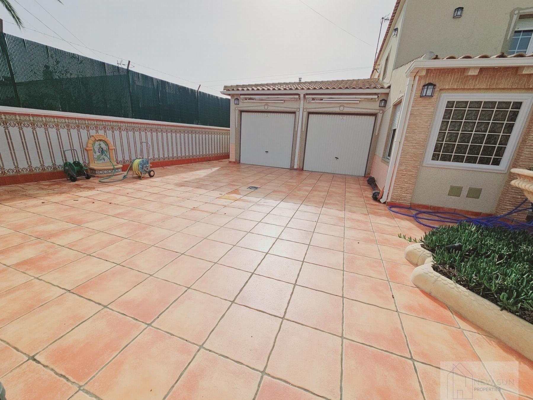 5-Zimmer Villa in La Siesta - El Salado - Torreta, Torrevieja - Image 2