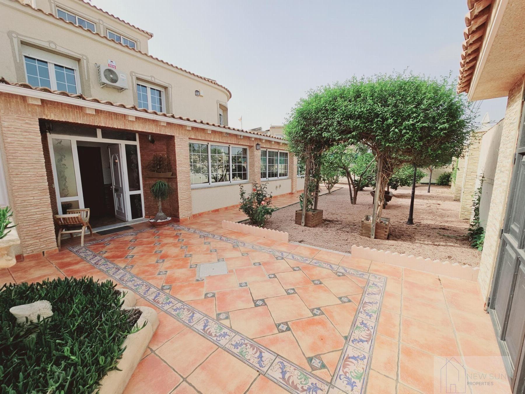 5-Zimmer Villa in La Siesta - El Salado - Torreta, Torrevieja - Image 4