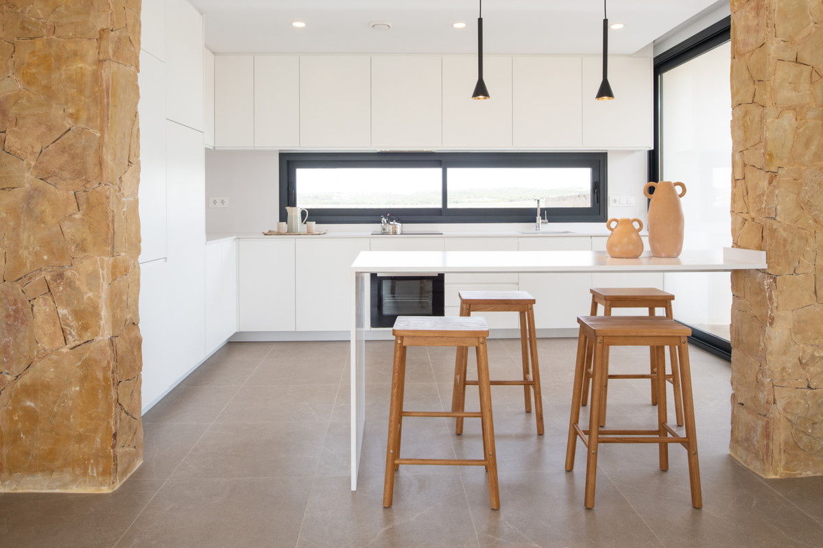 4-Bedroom Detached House in Dehesa de Campoamor, Orihuela... - Image 8