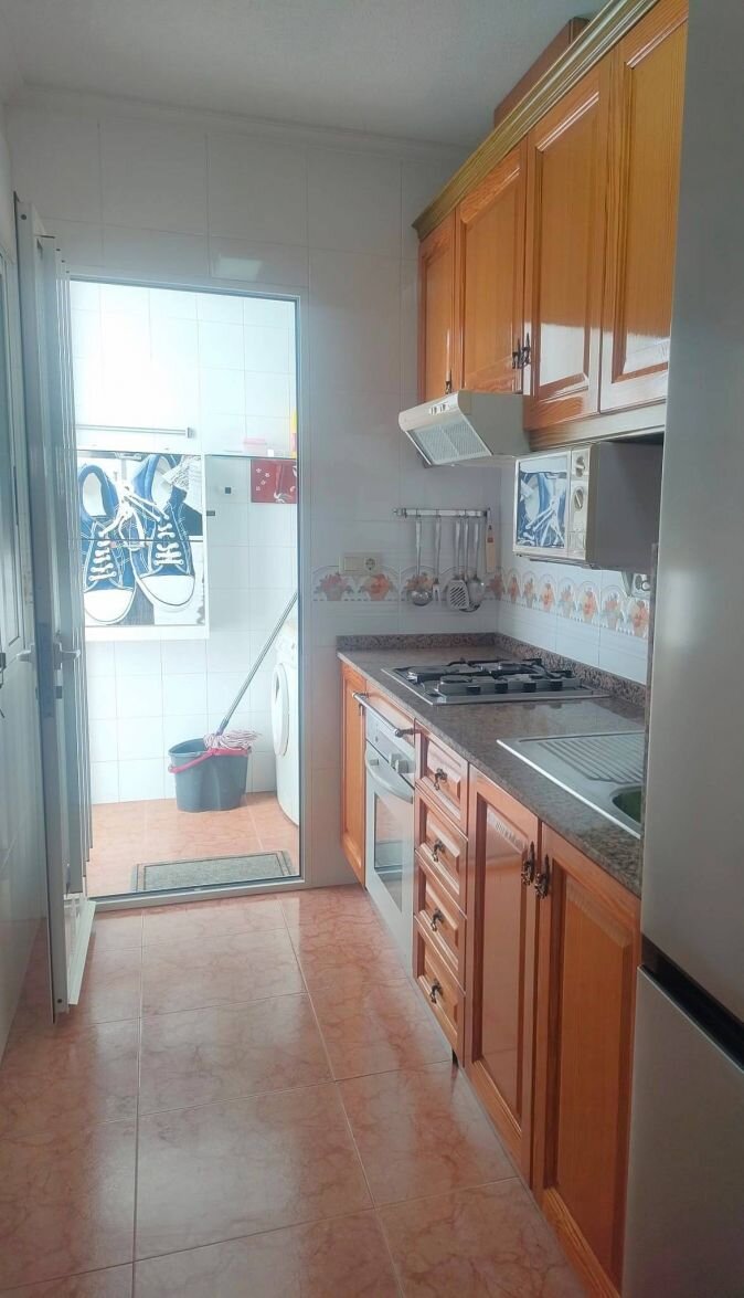 4-Bedroom House in Pilar de la Horadada - Image 10