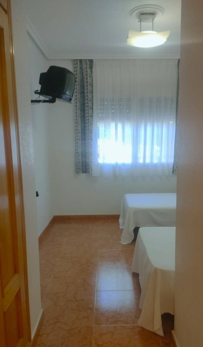 4-Bedroom House in Pilar de la Horadada - Image 21