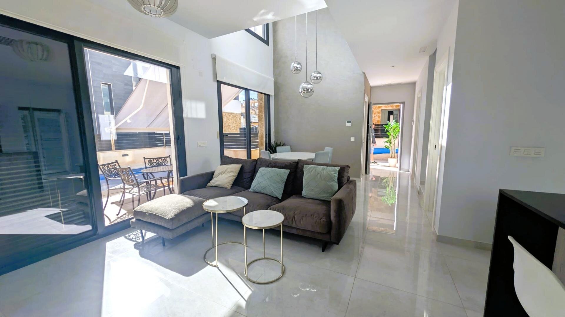 4-Bedroom Villa in Lomas de Cabo Roig, Orihuela Costa - Image 20