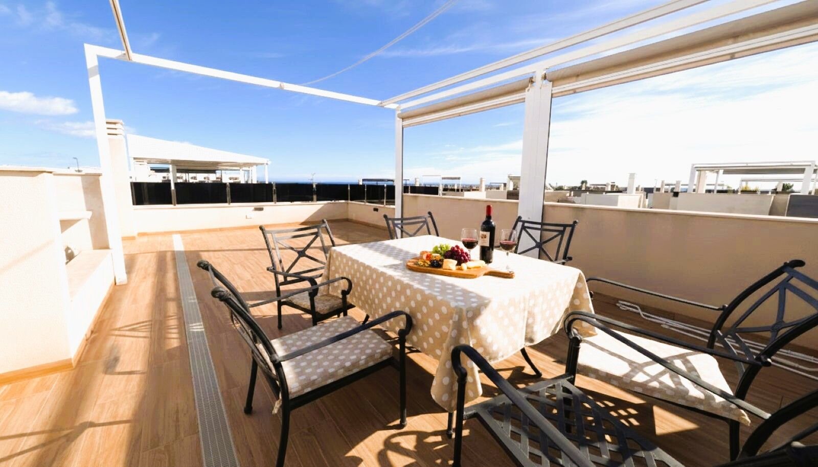 4-Bedroom Villa in Lomas de Cabo Roig, Orihuela Costa - Image 28