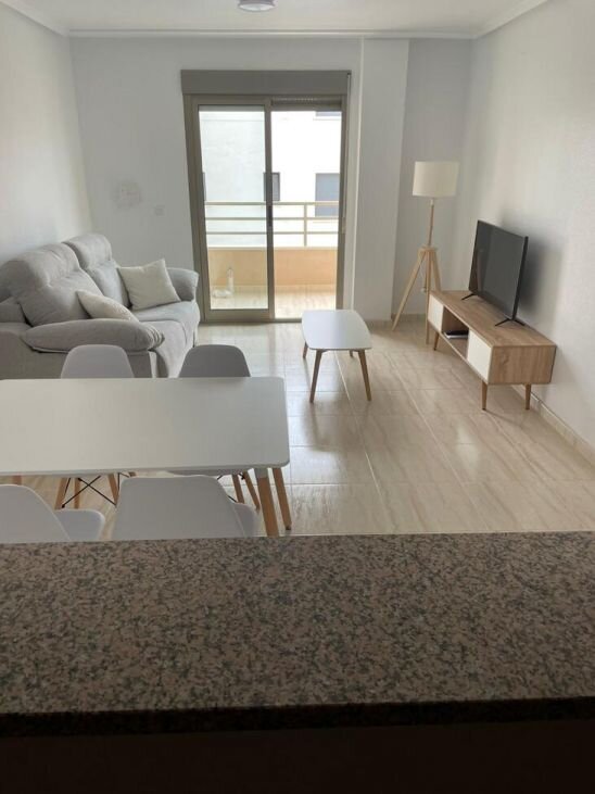 2-Bedroom Apartment in Pueblo, San Miguel de Salinas - Image 2